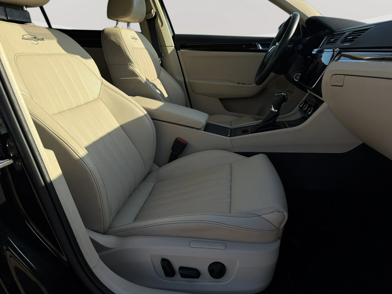 Skoda Superb - Zdjęcie 30