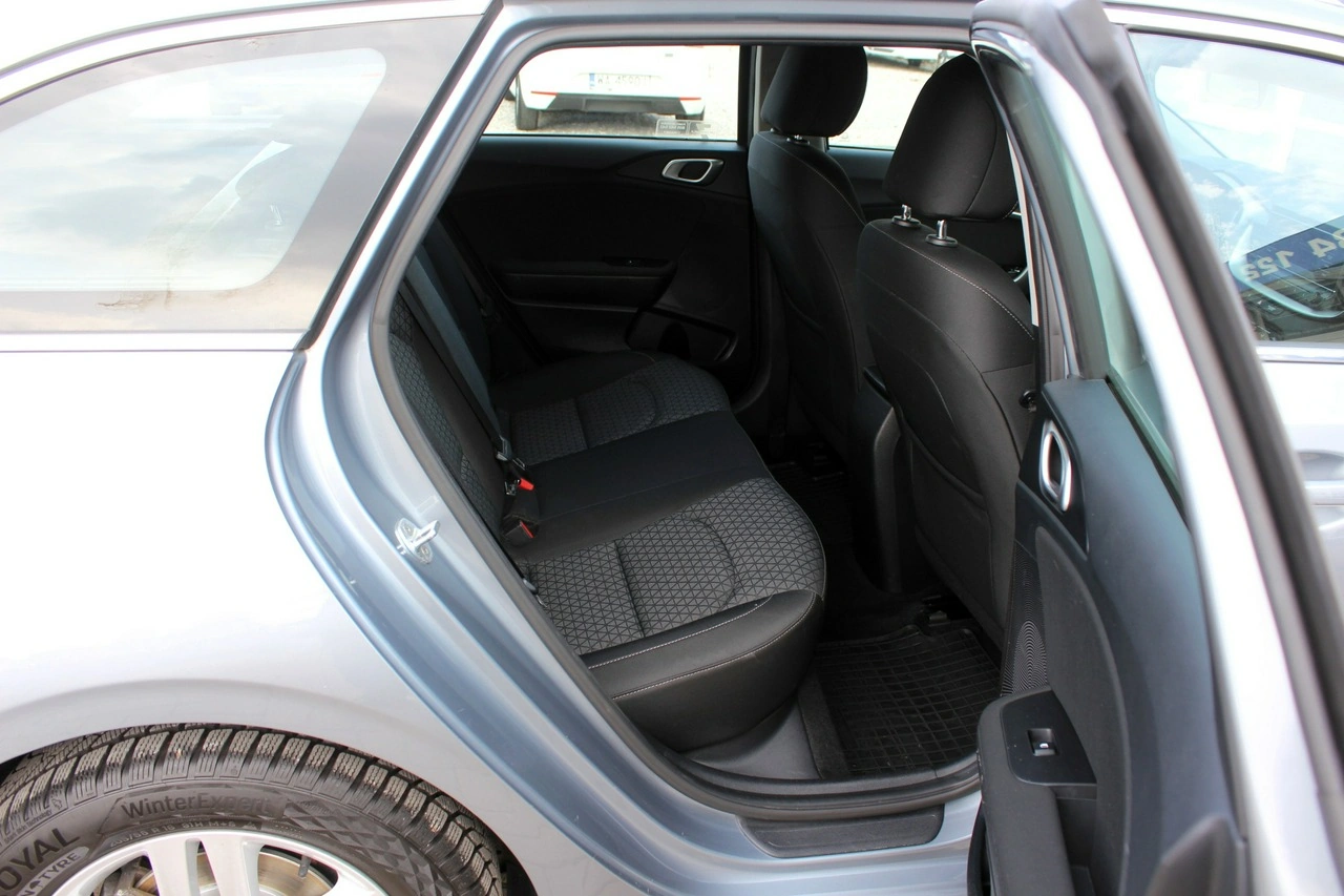 Kia Ceed - Zdjęcie 13