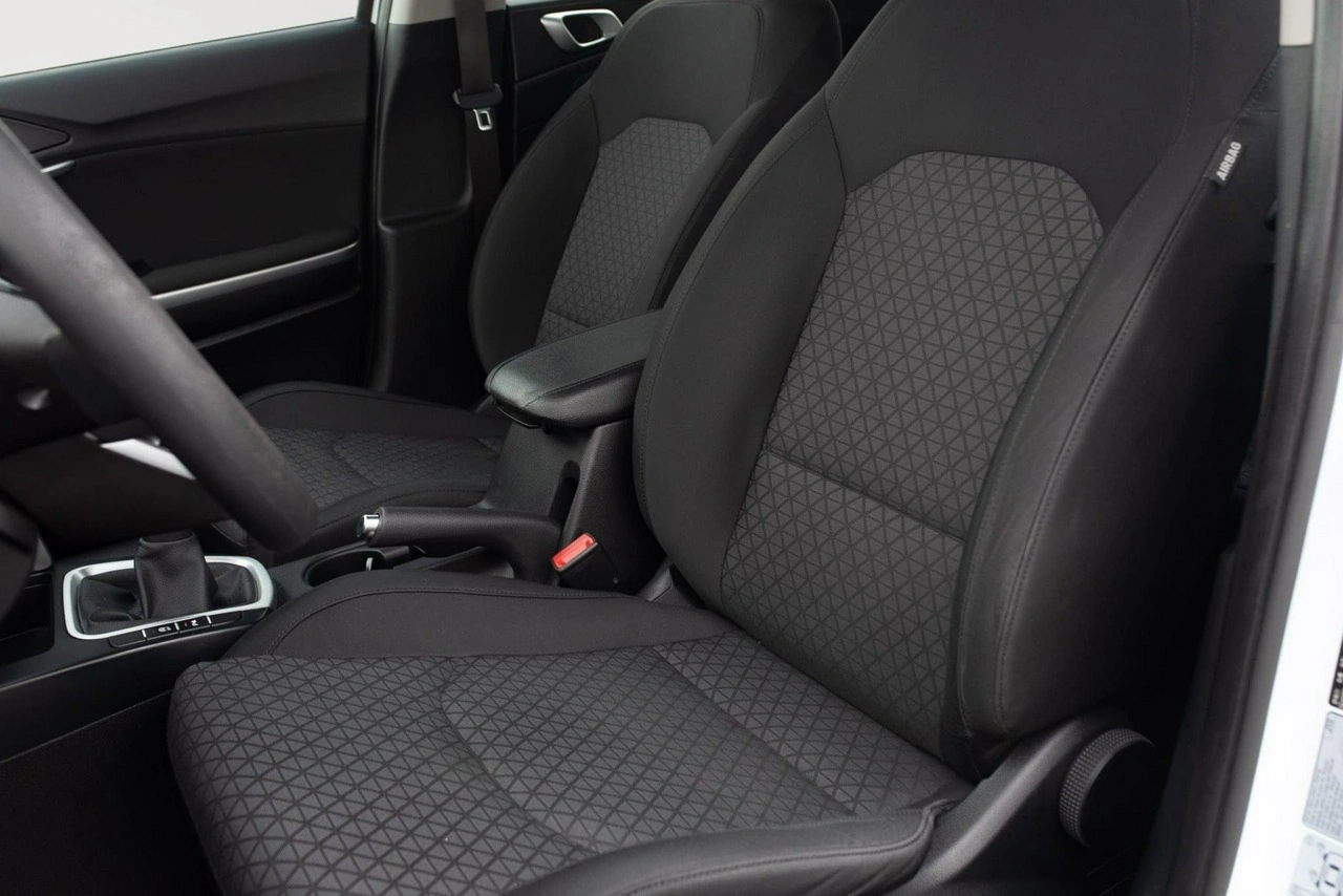 Kia Ceed - Zdjęcie 9