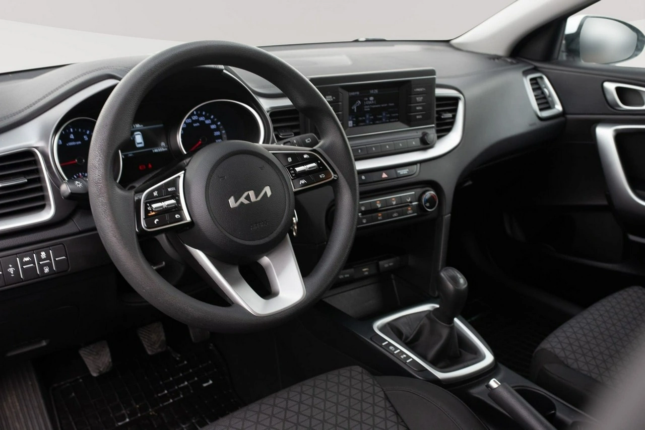 Kia Ceed - Zdjęcie 4