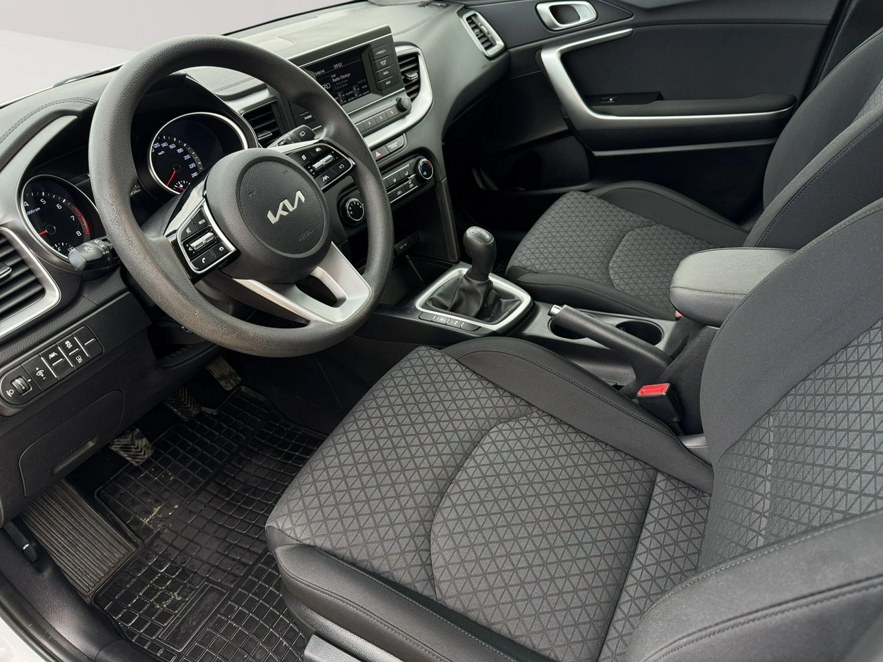 Kia Ceed - Zdjęcie 6