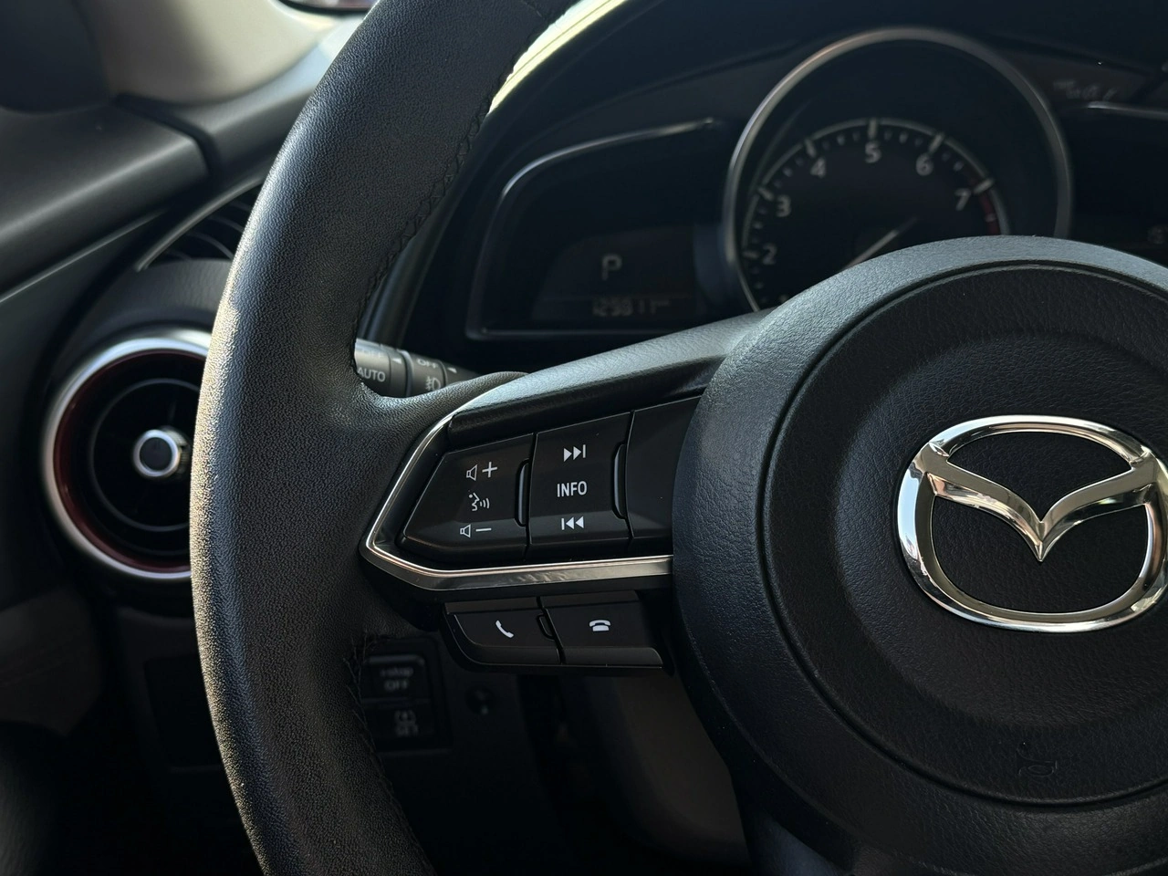 Mazda CX-3 - Zdjęcie 27