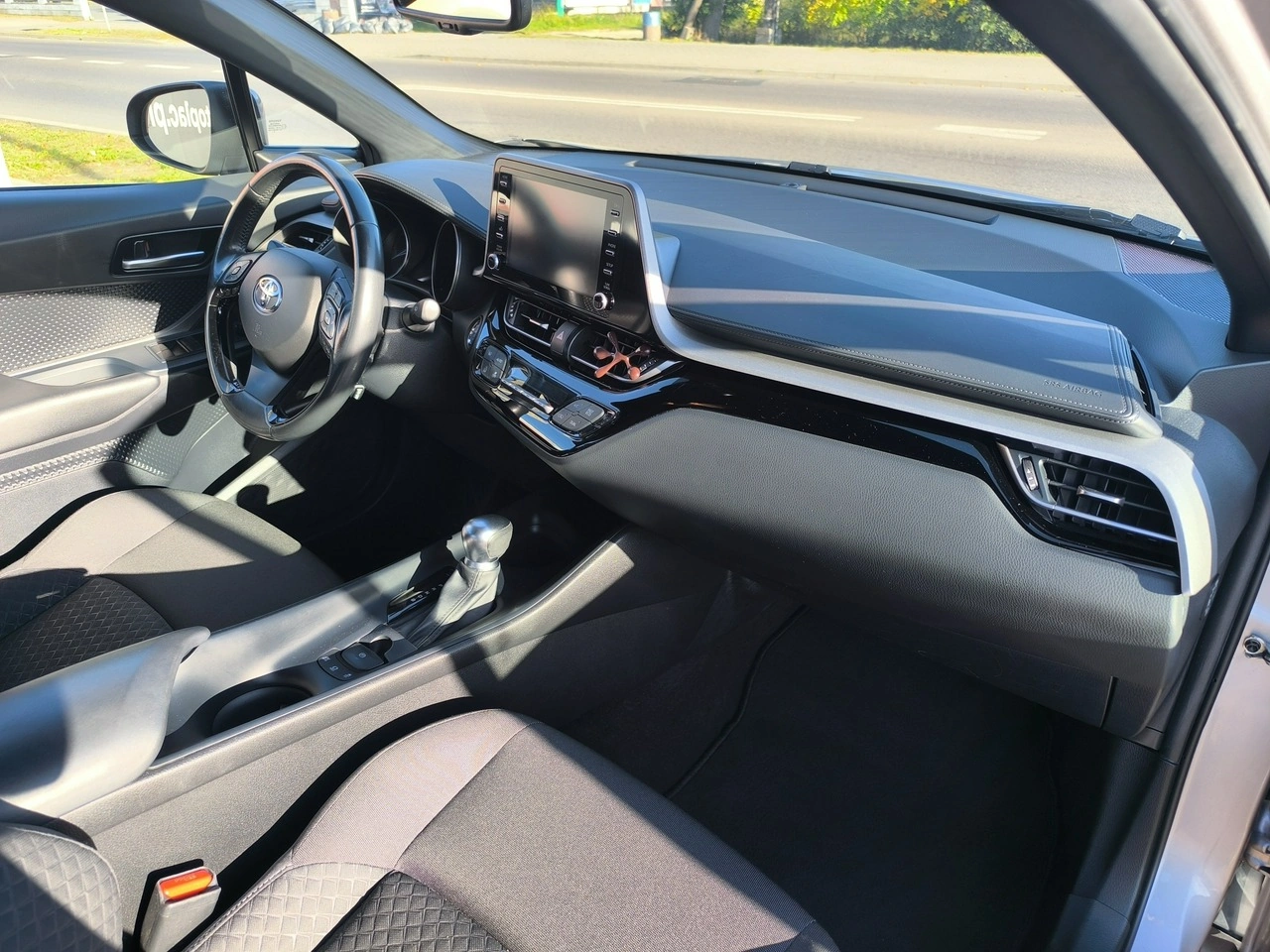 Toyota C-HR - Zdjęcie 23