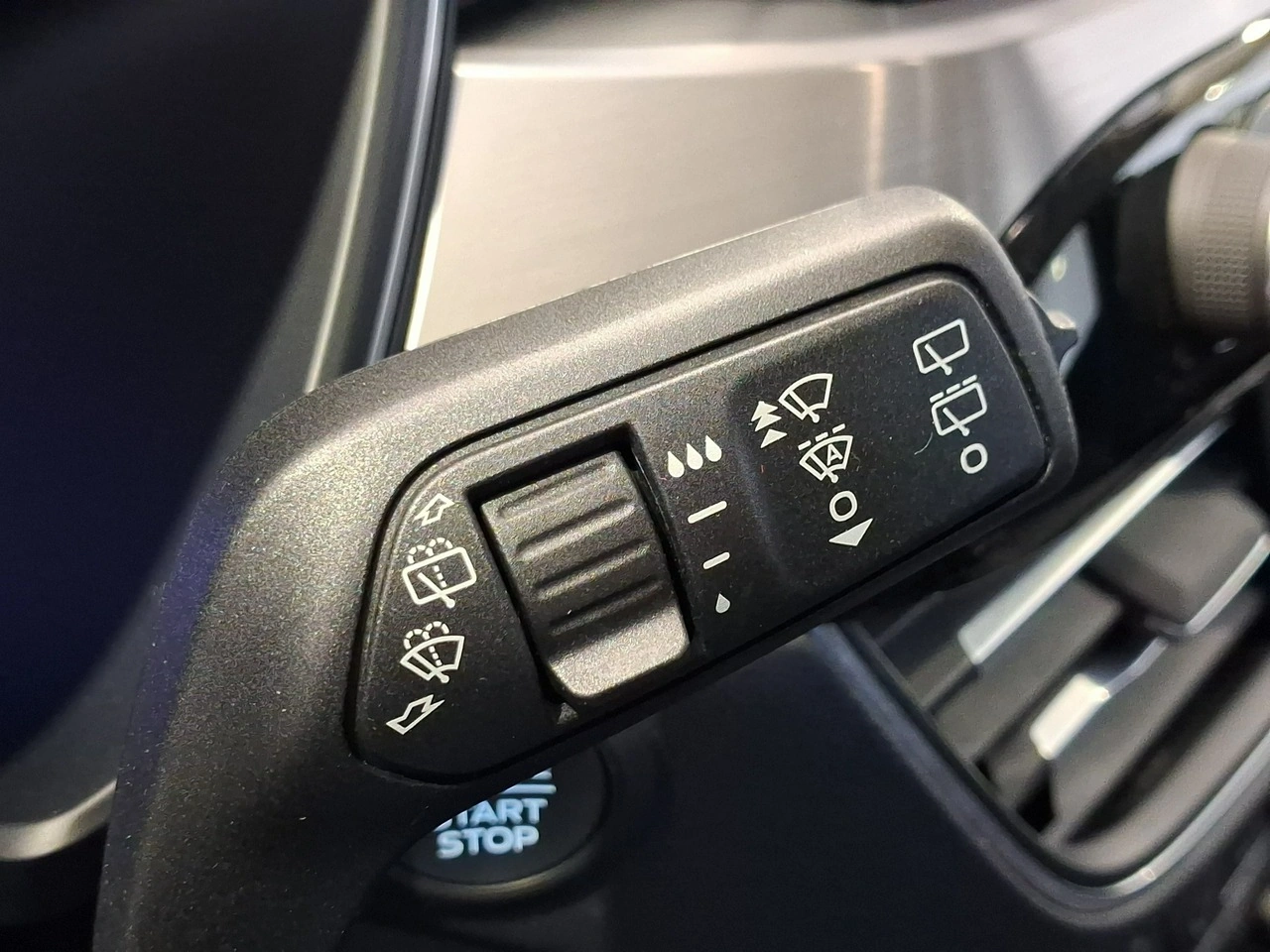 Ford Kuga - Zdjęcie 21