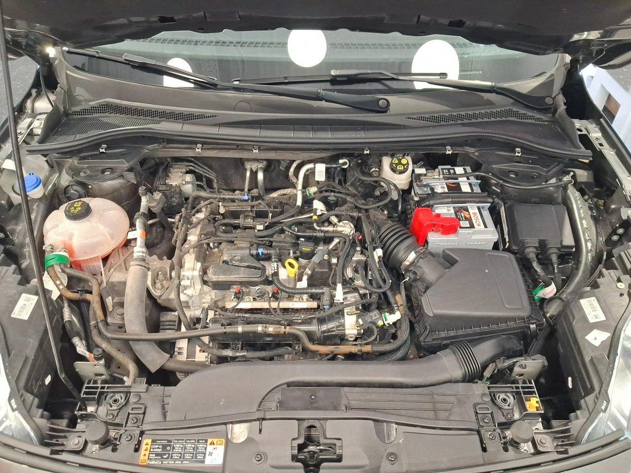 Ford Kuga - Zdjęcie 38