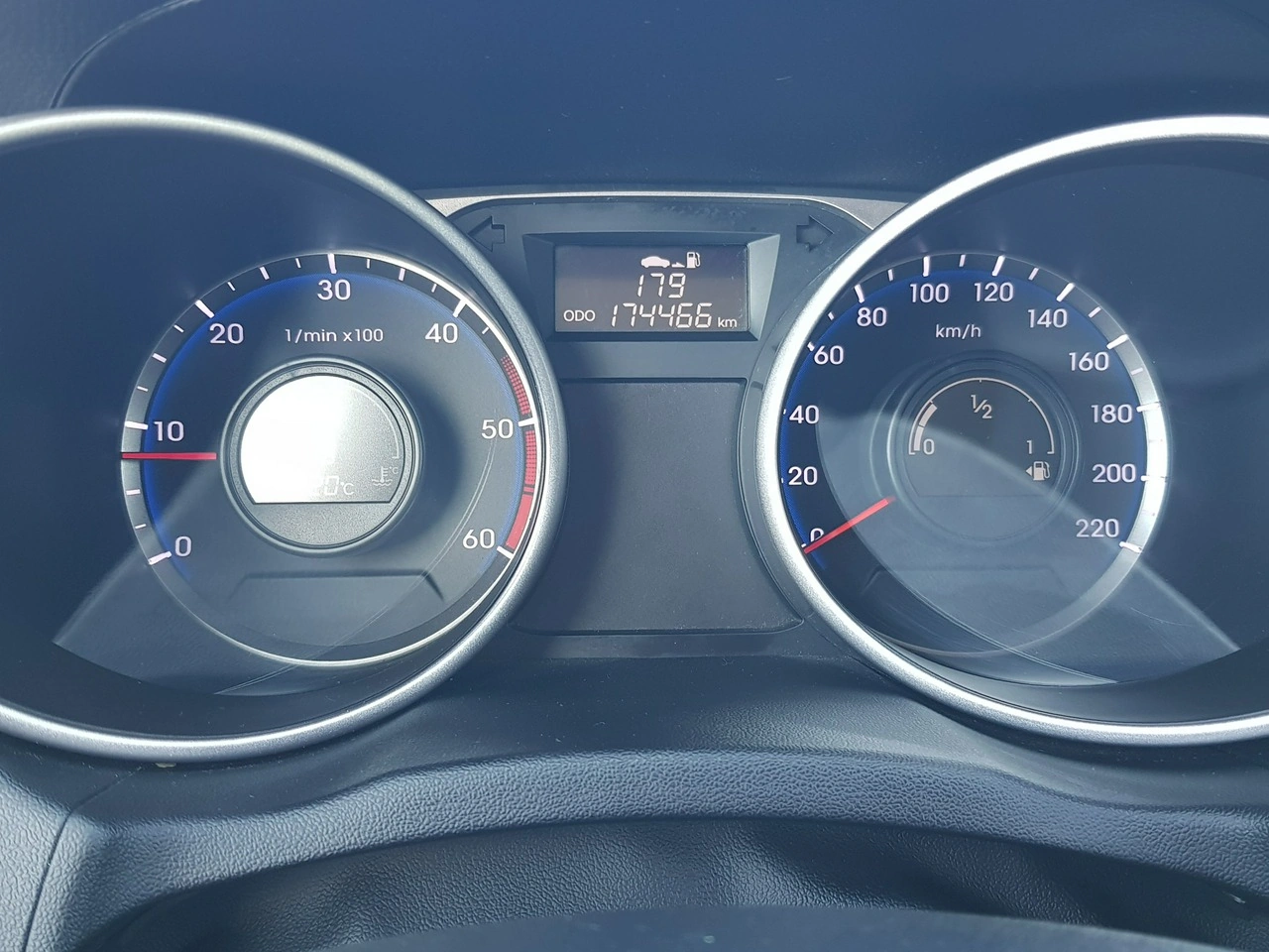 Hyundai ix35 - Zdjęcie 19