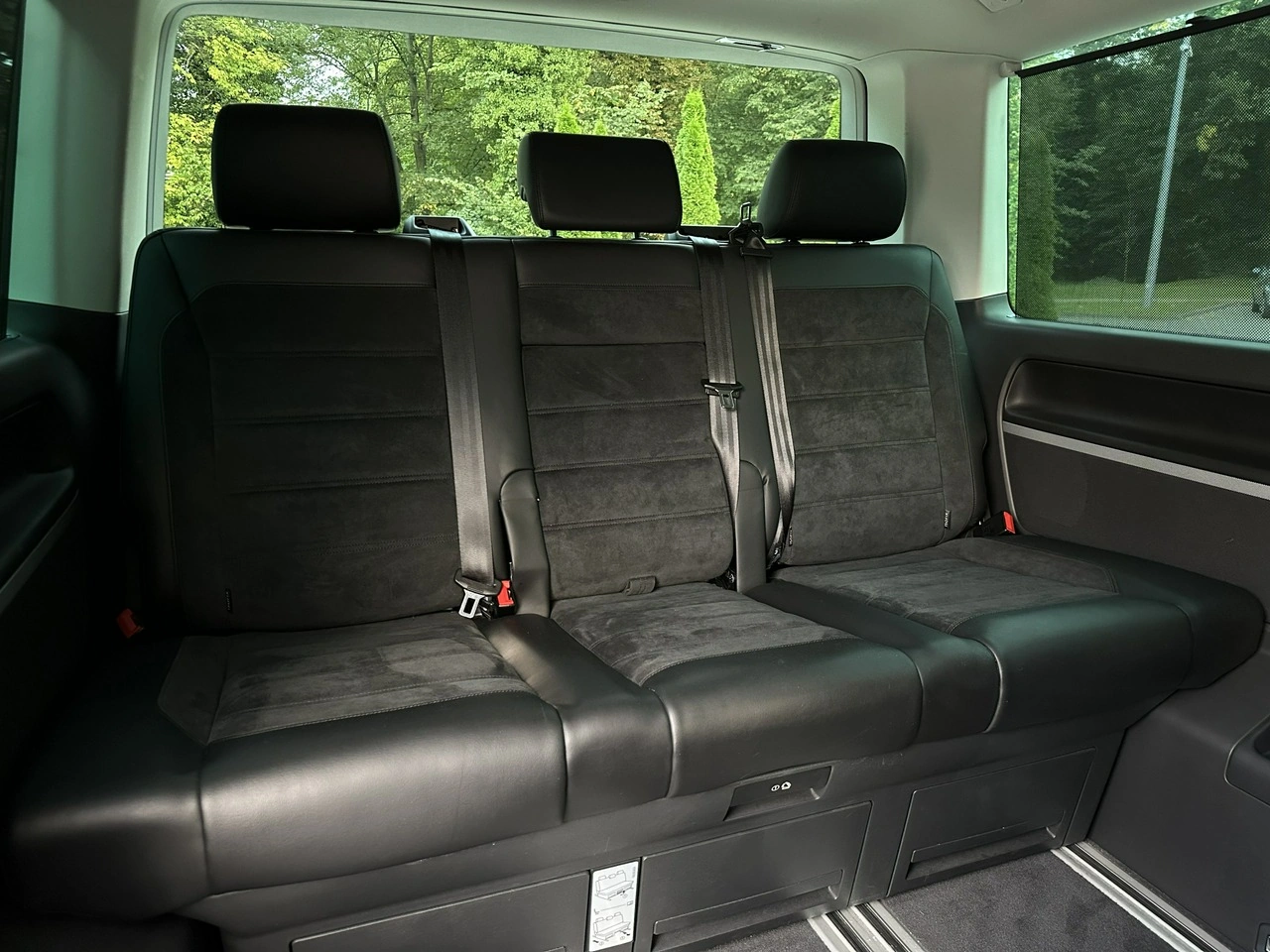 Volkswagen Multivan - Zdjęcie 12