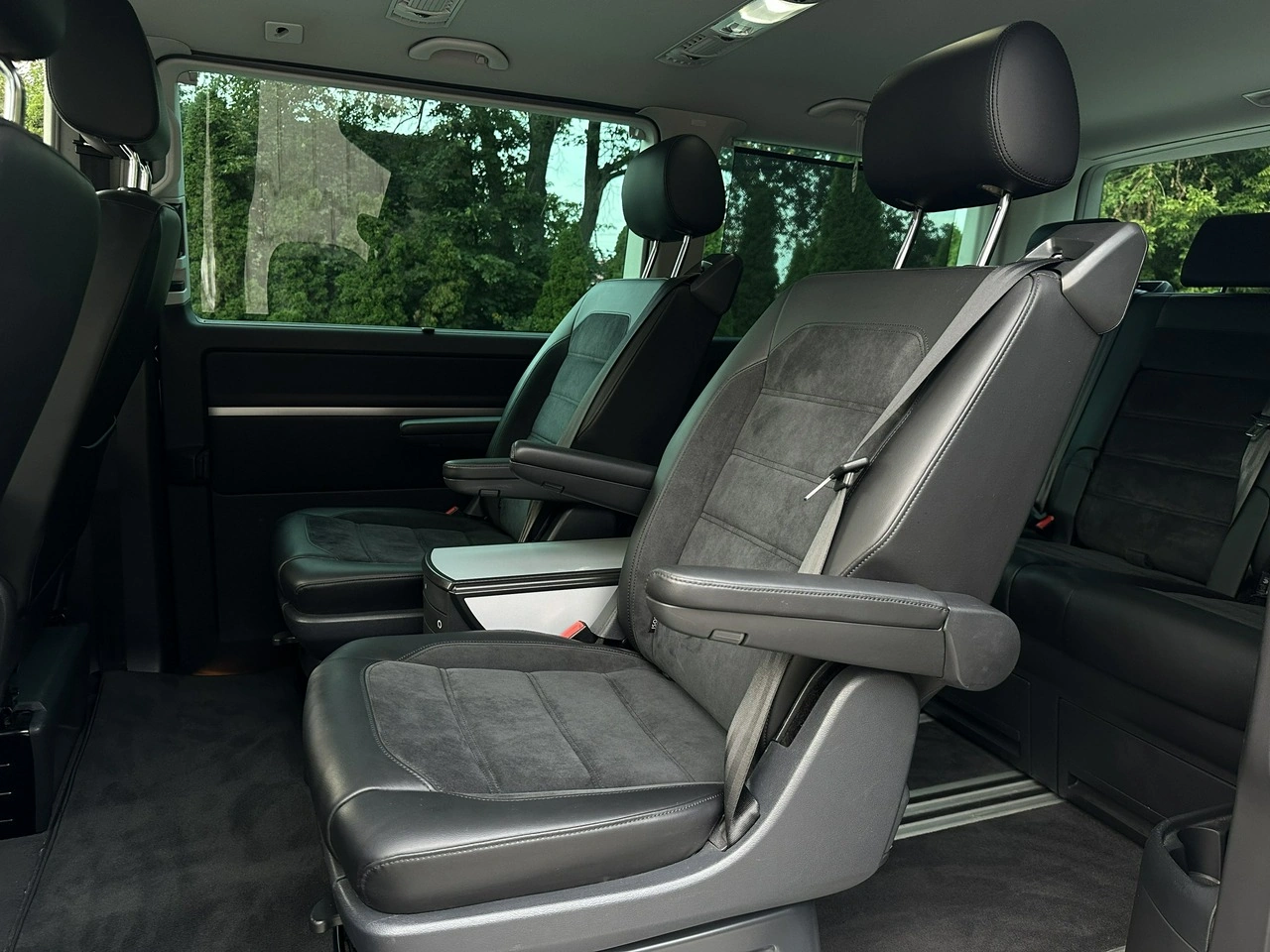 Volkswagen Multivan - Zdjęcie 13