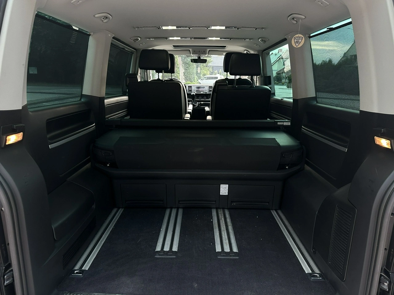 Volkswagen Multivan - Zdjęcie 21