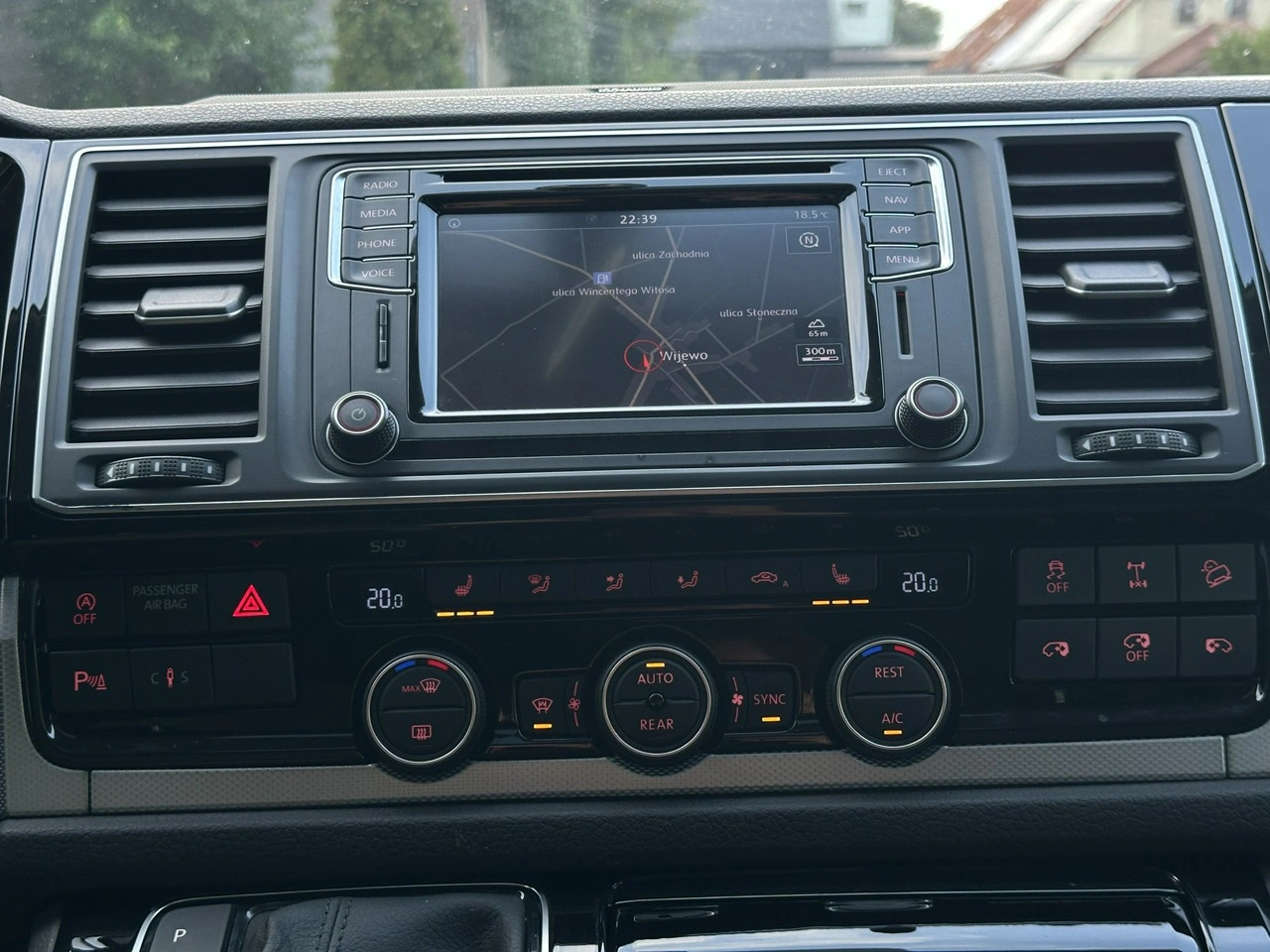 Volkswagen Multivan - Zdjęcie 39