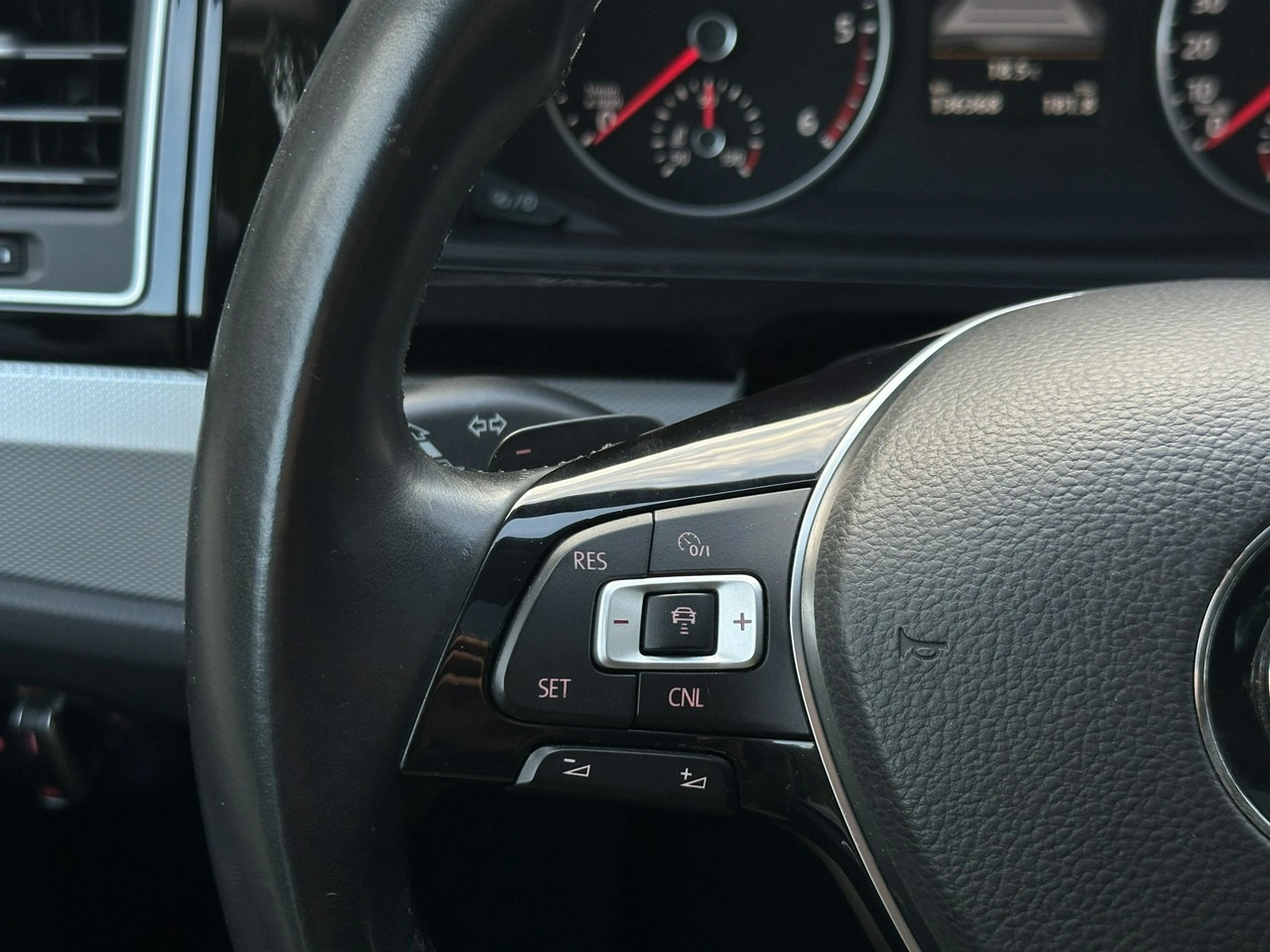 Volkswagen Multivan - Zdjęcie 47