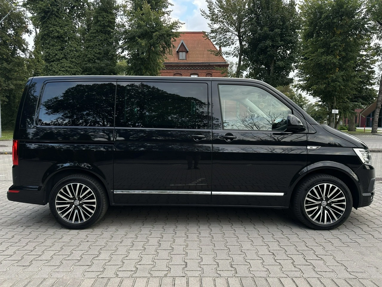 Volkswagen Multivan - Zdjęcie 4