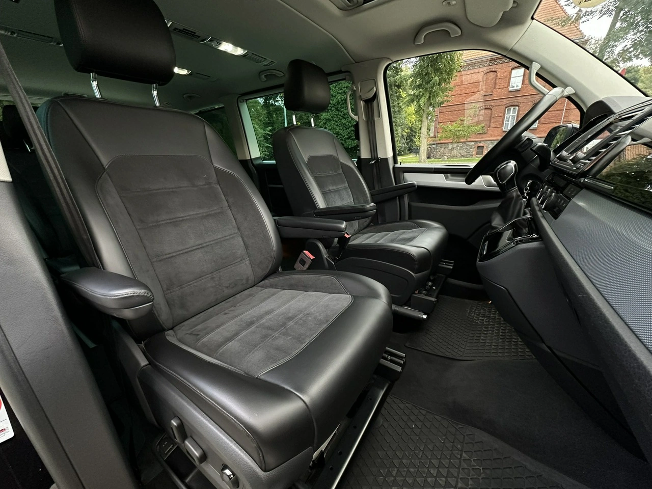 Volkswagen Multivan - Zdjęcie 8