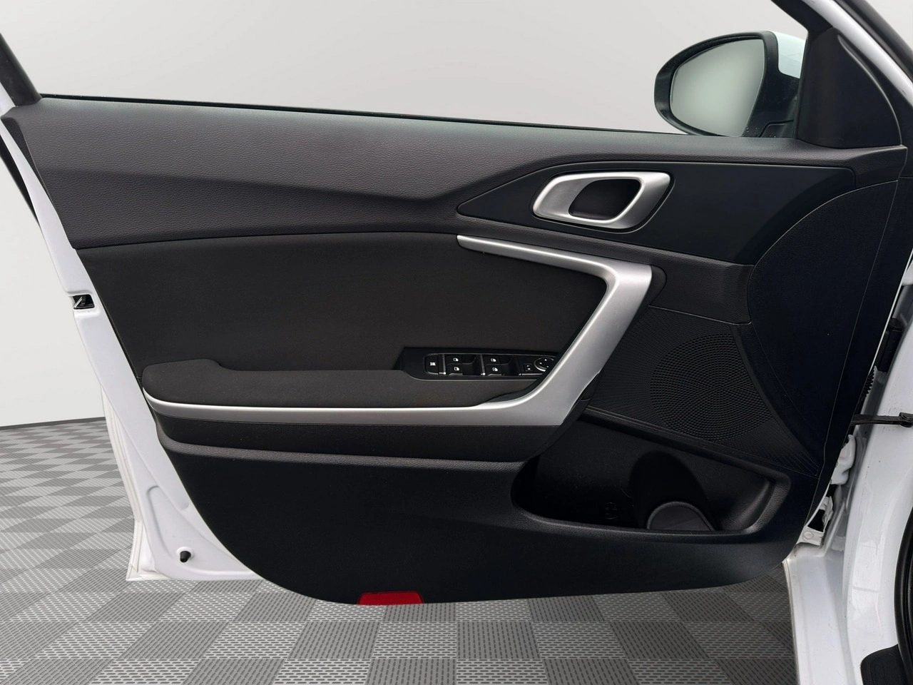 Kia Ceed - Zdjęcie 9