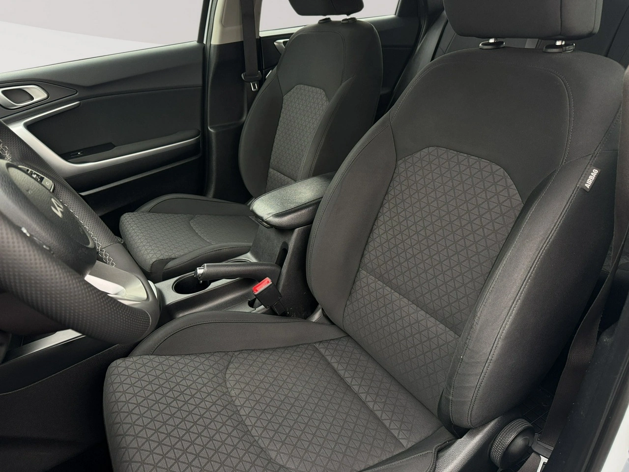 Kia Ceed - Zdjęcie 11