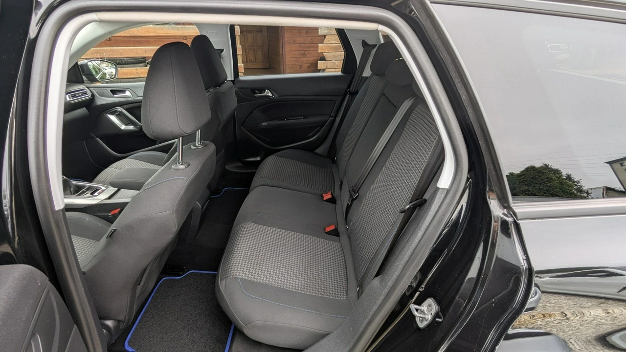 Peugeot 308 SW - Zdjęcie 17