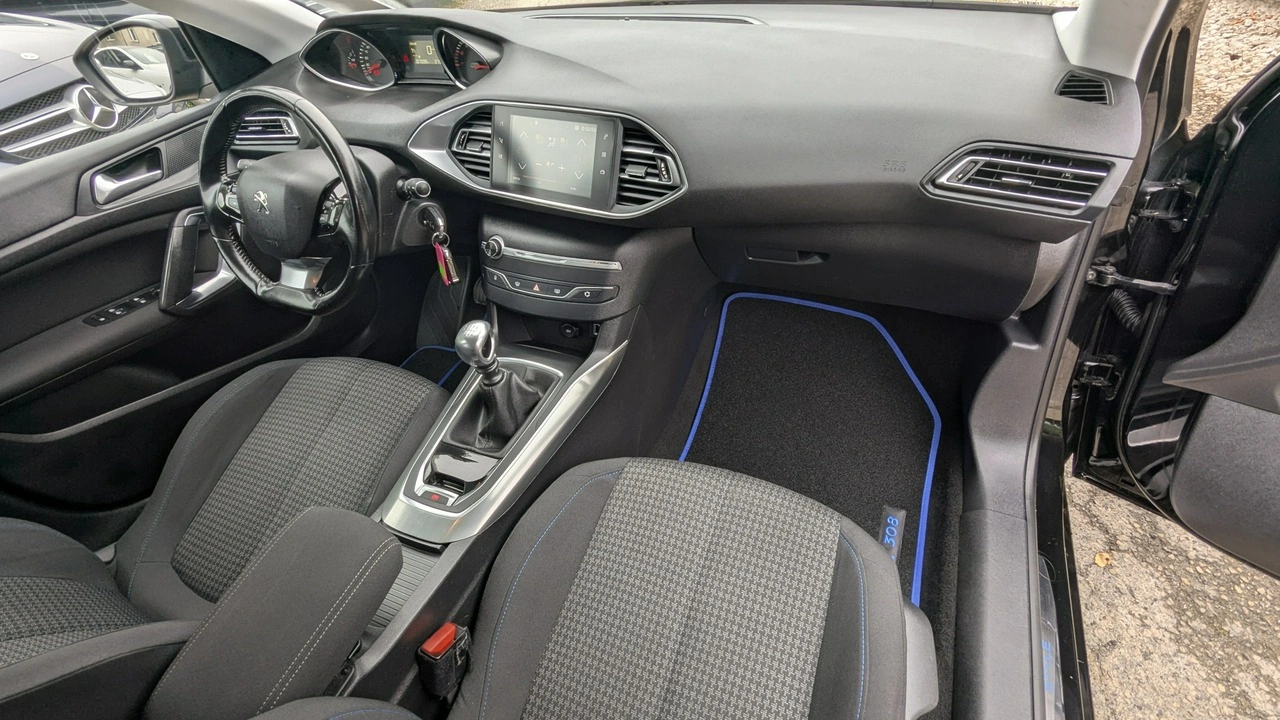 Peugeot 308 SW - Zdjęcie 21