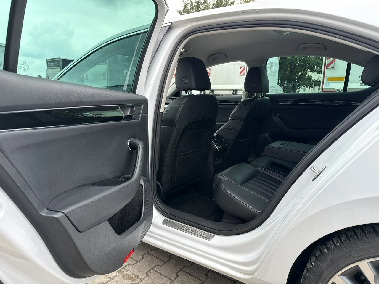 Skoda Superb - Zdjęcie 14