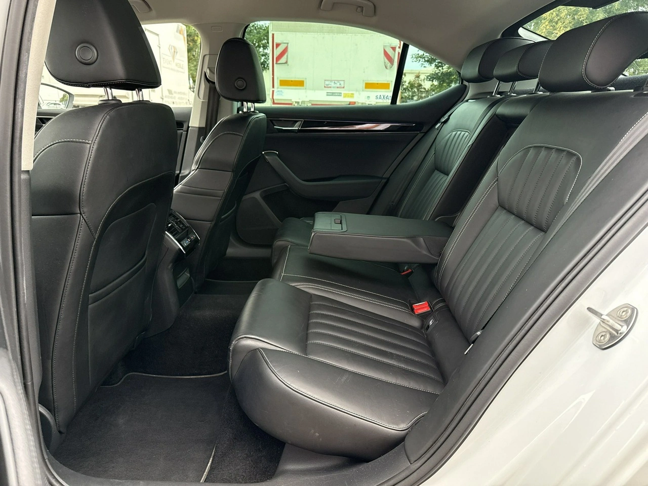 Skoda Superb - Zdjęcie 15