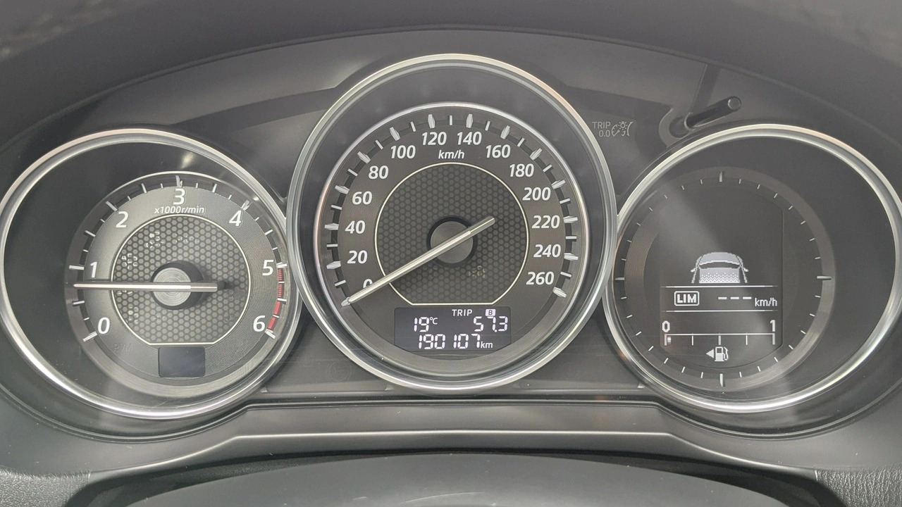 Mazda 6 - Zdjęcie 21