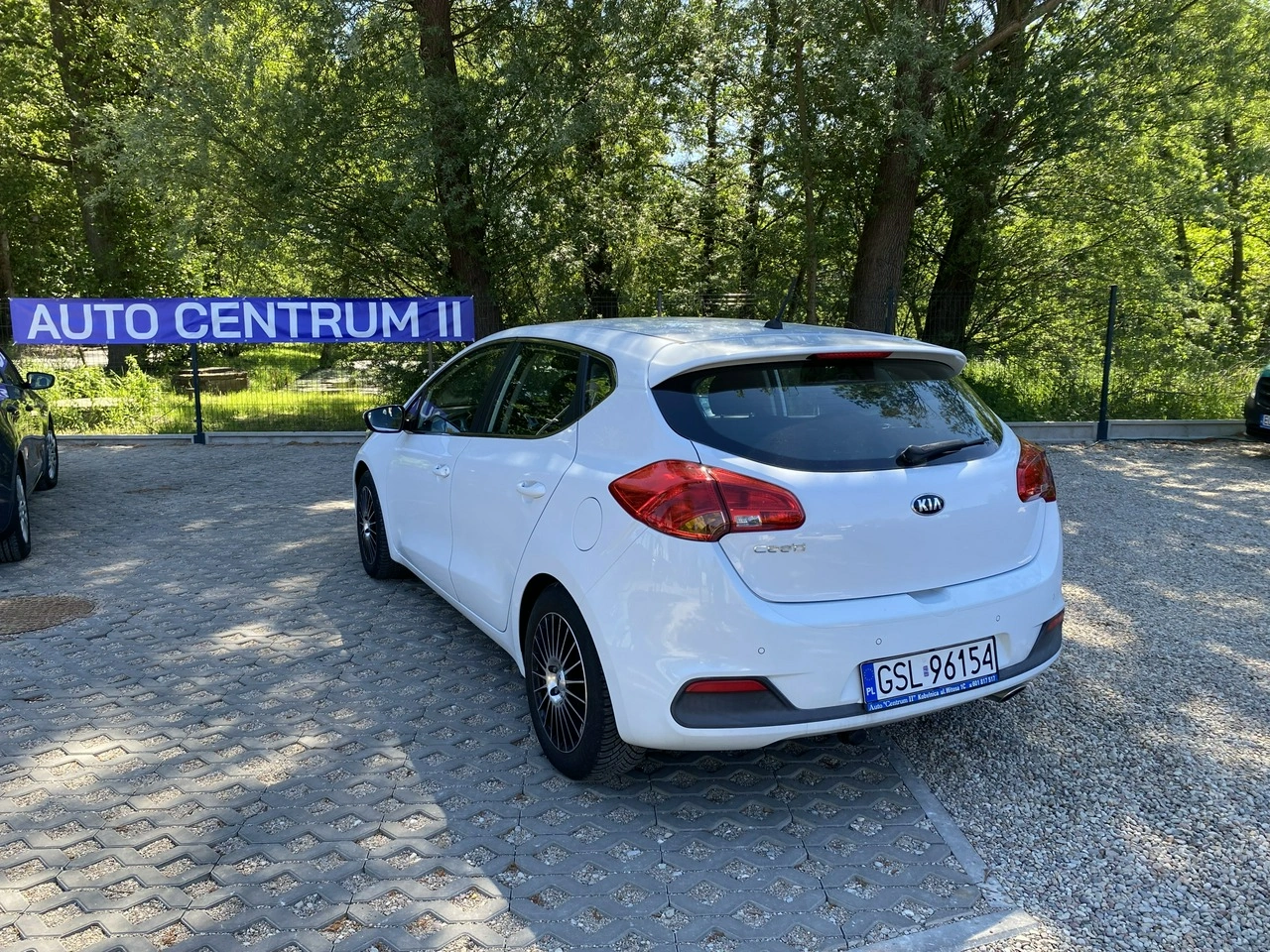 Kia Ceed - Zdjęcie 4