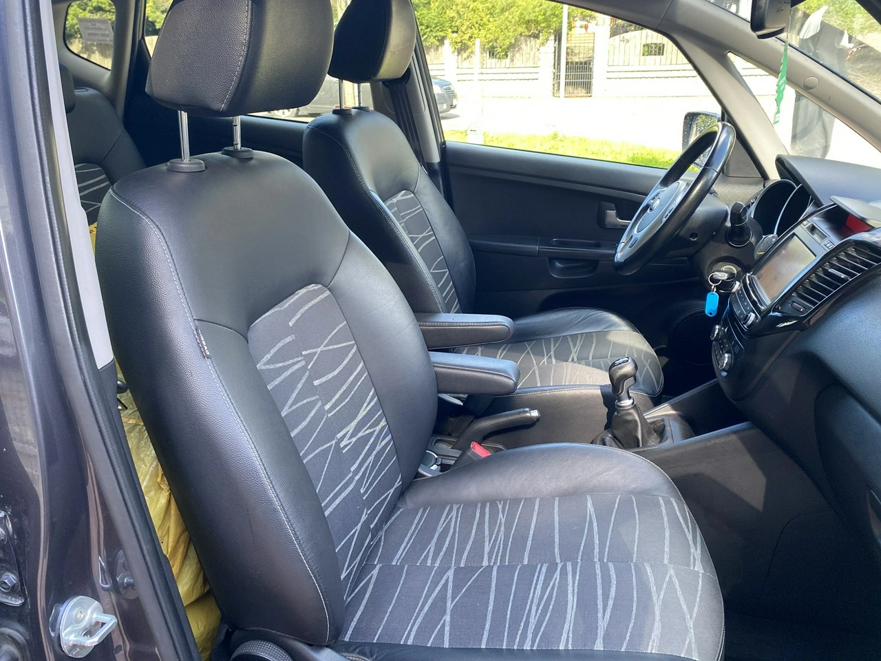Kia Venga - Zdjęcie 12