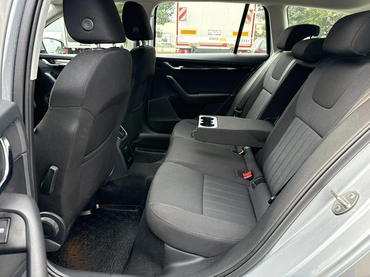 Skoda Octavia - Zdjęcie 14