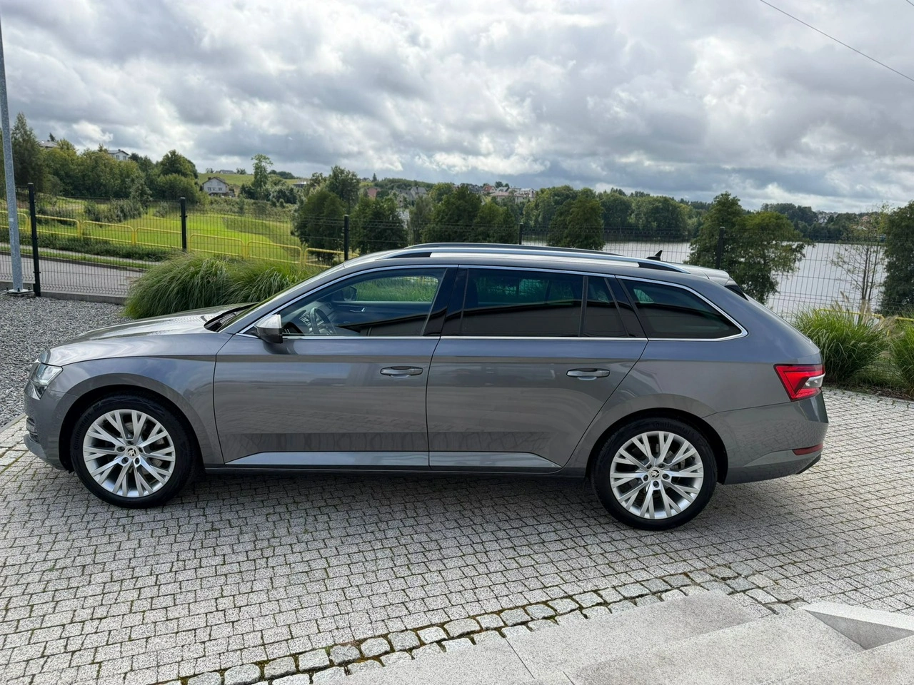 Skoda Superb - Zdjęcie 3