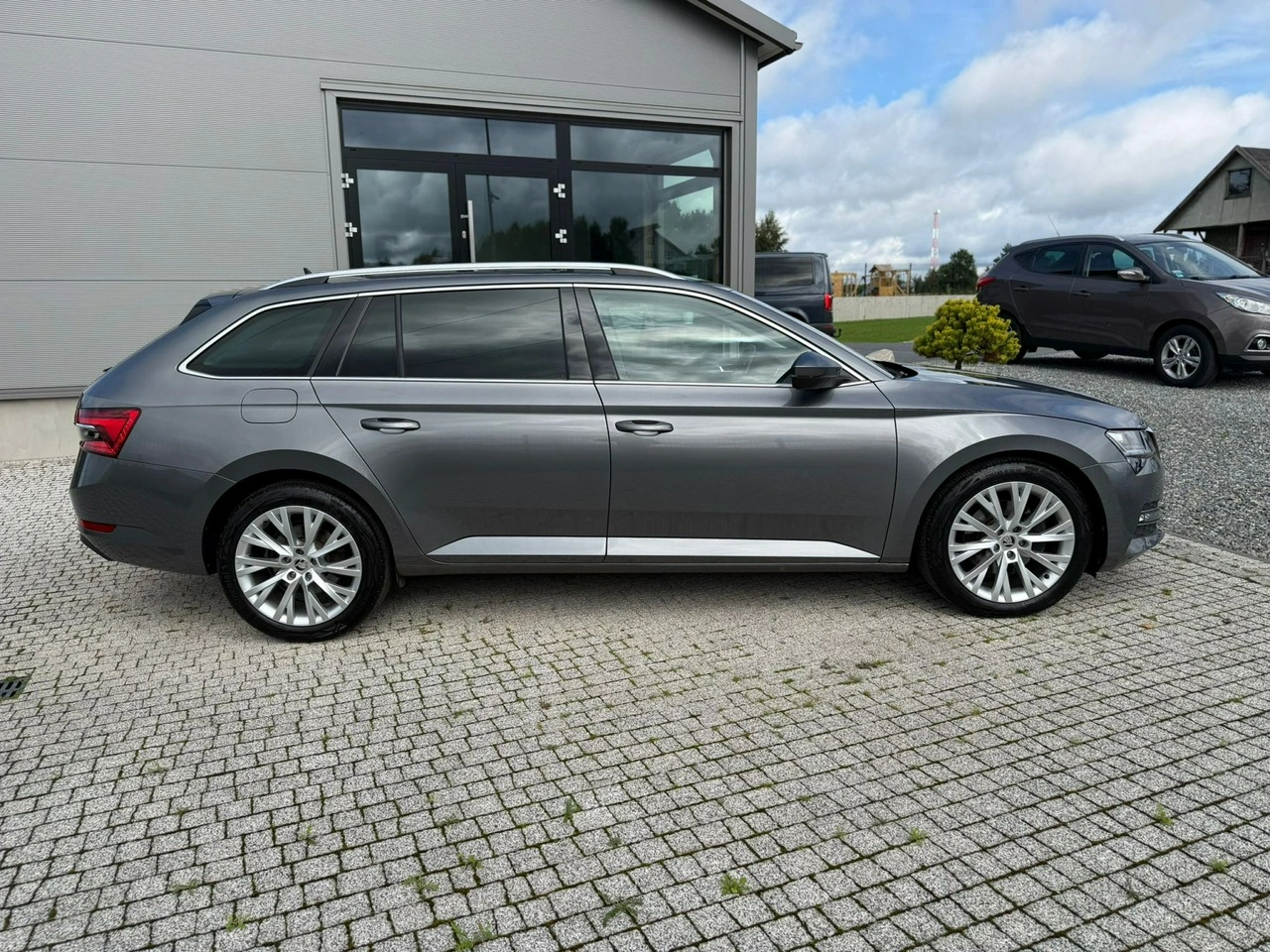 Skoda Superb - Zdjęcie 4