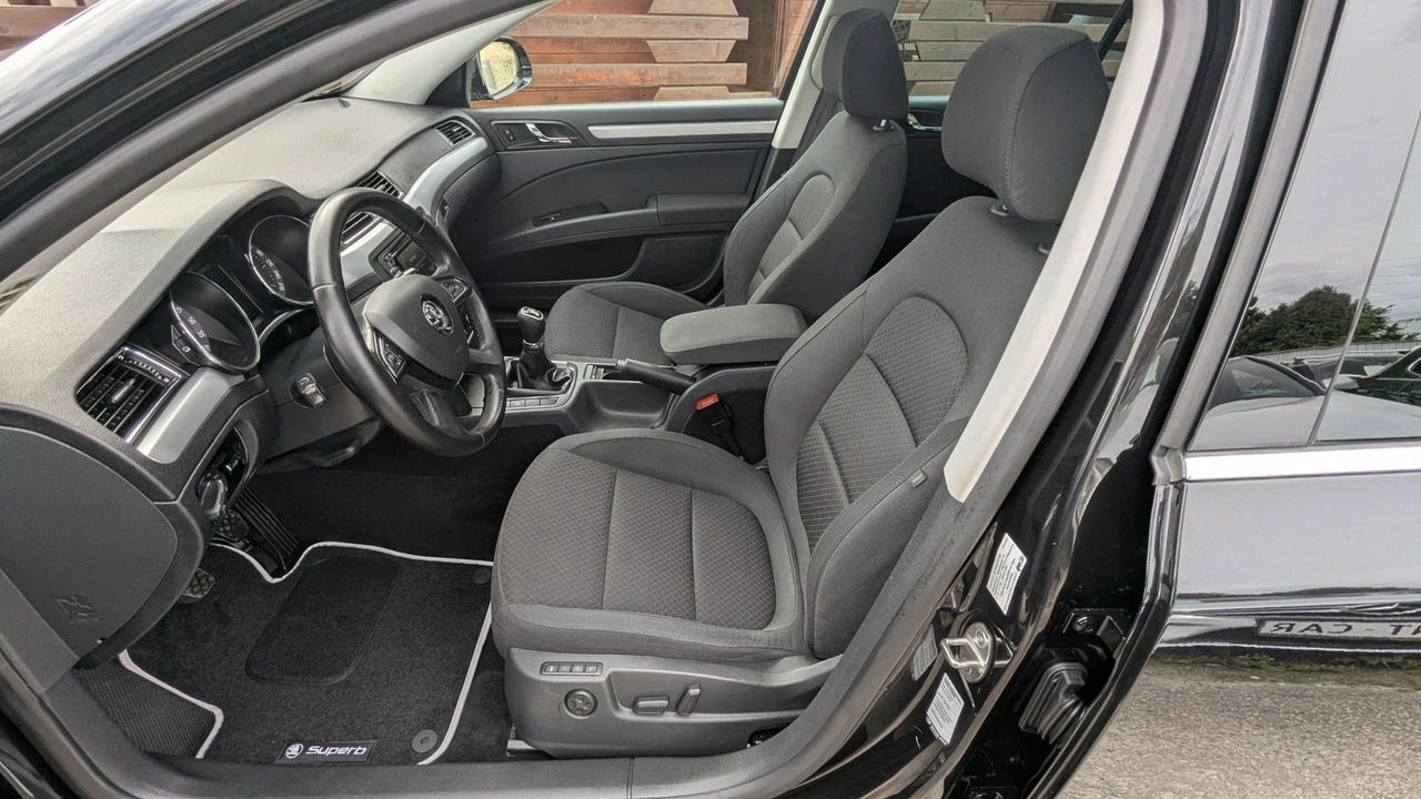 Skoda Superb - Zdjęcie 14