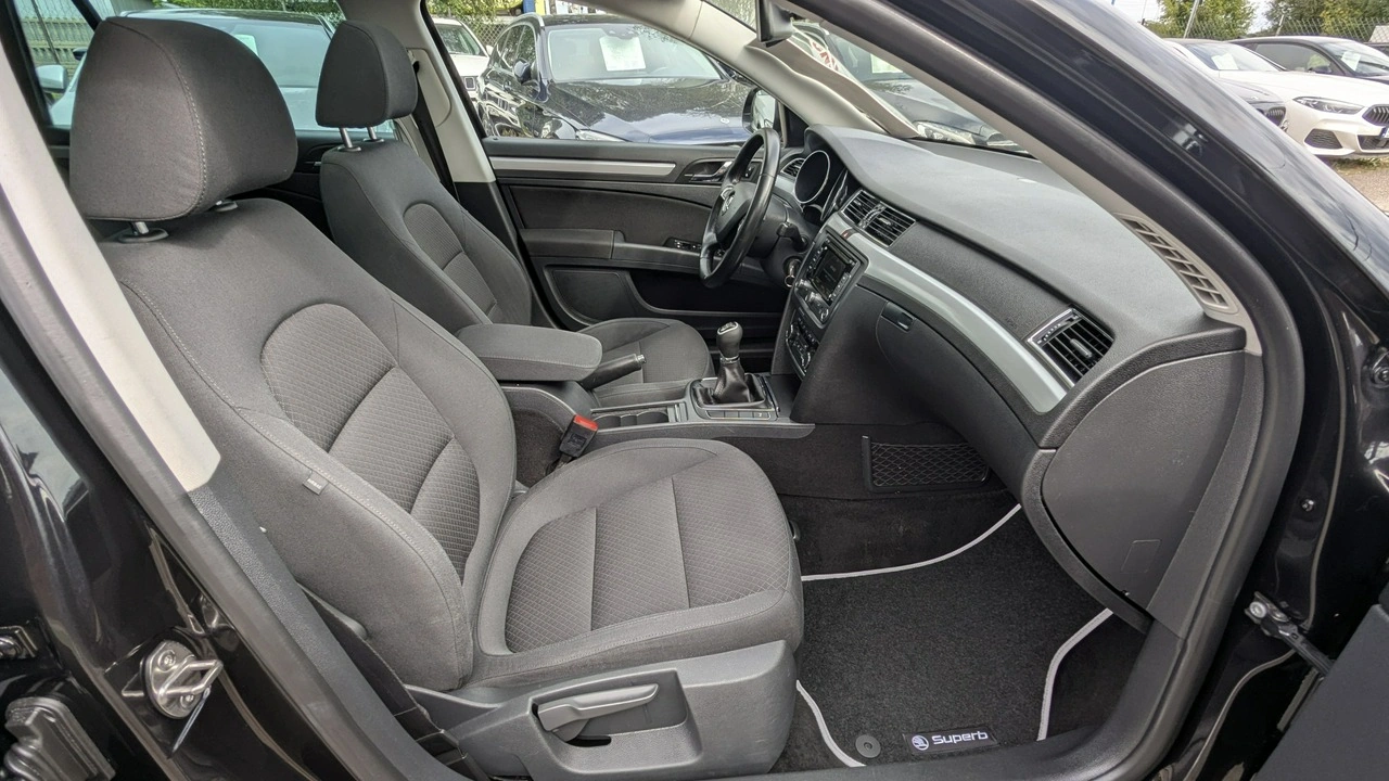 Skoda Superb - Zdjęcie 19