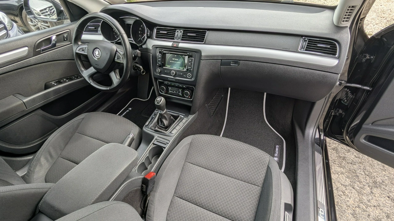 Skoda Superb - Zdjęcie 20