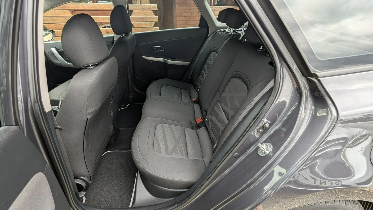 Kia Ceed - Zdjęcie 9