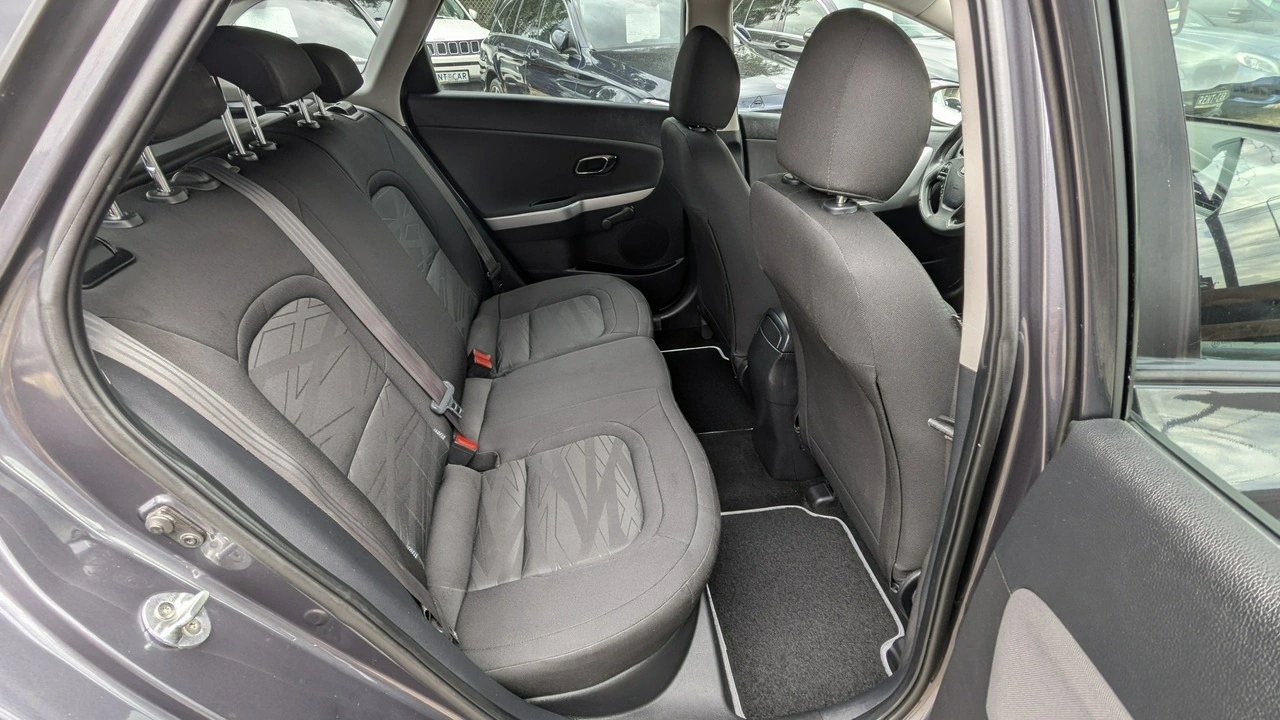 Kia Ceed - Zdjęcie 11