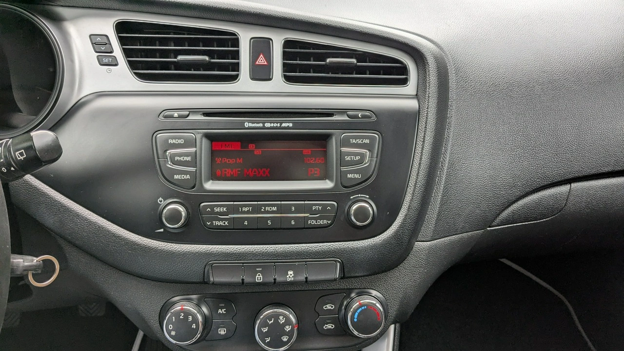 Kia Ceed - Zdjęcie 26