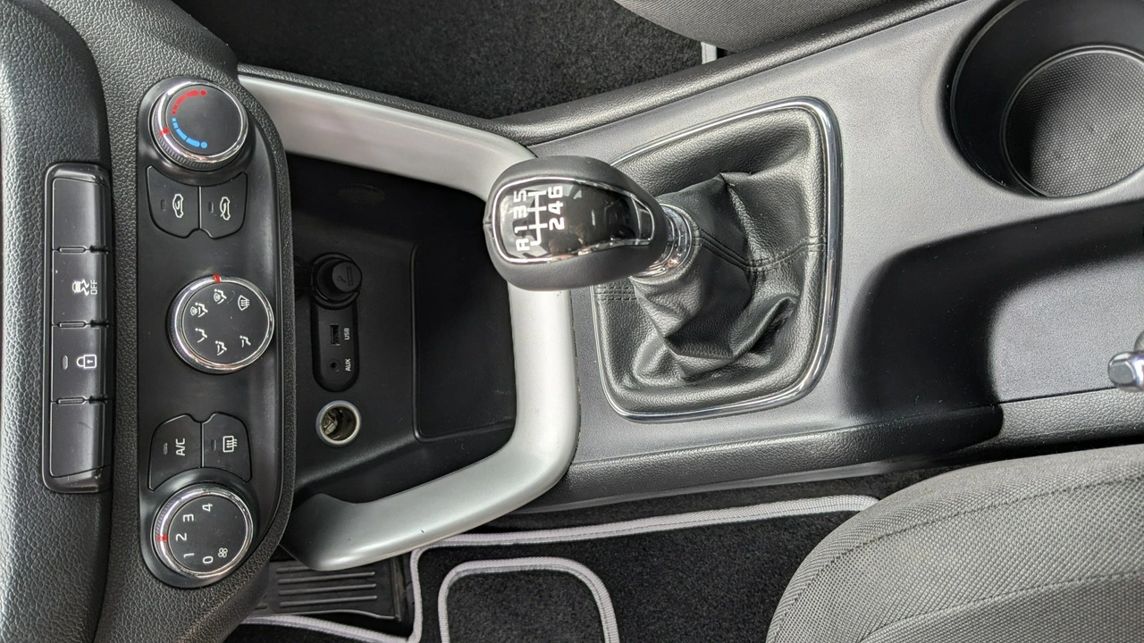 Kia Ceed - Zdjęcie 28