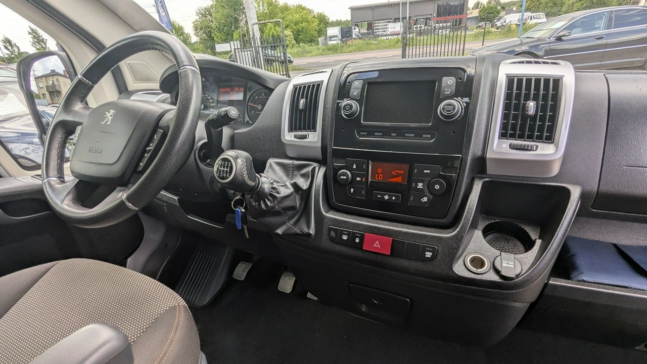 Peugeot Boxer - Zdjęcie 22