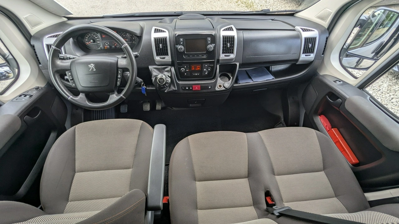 Peugeot Boxer - Zdjęcie 23