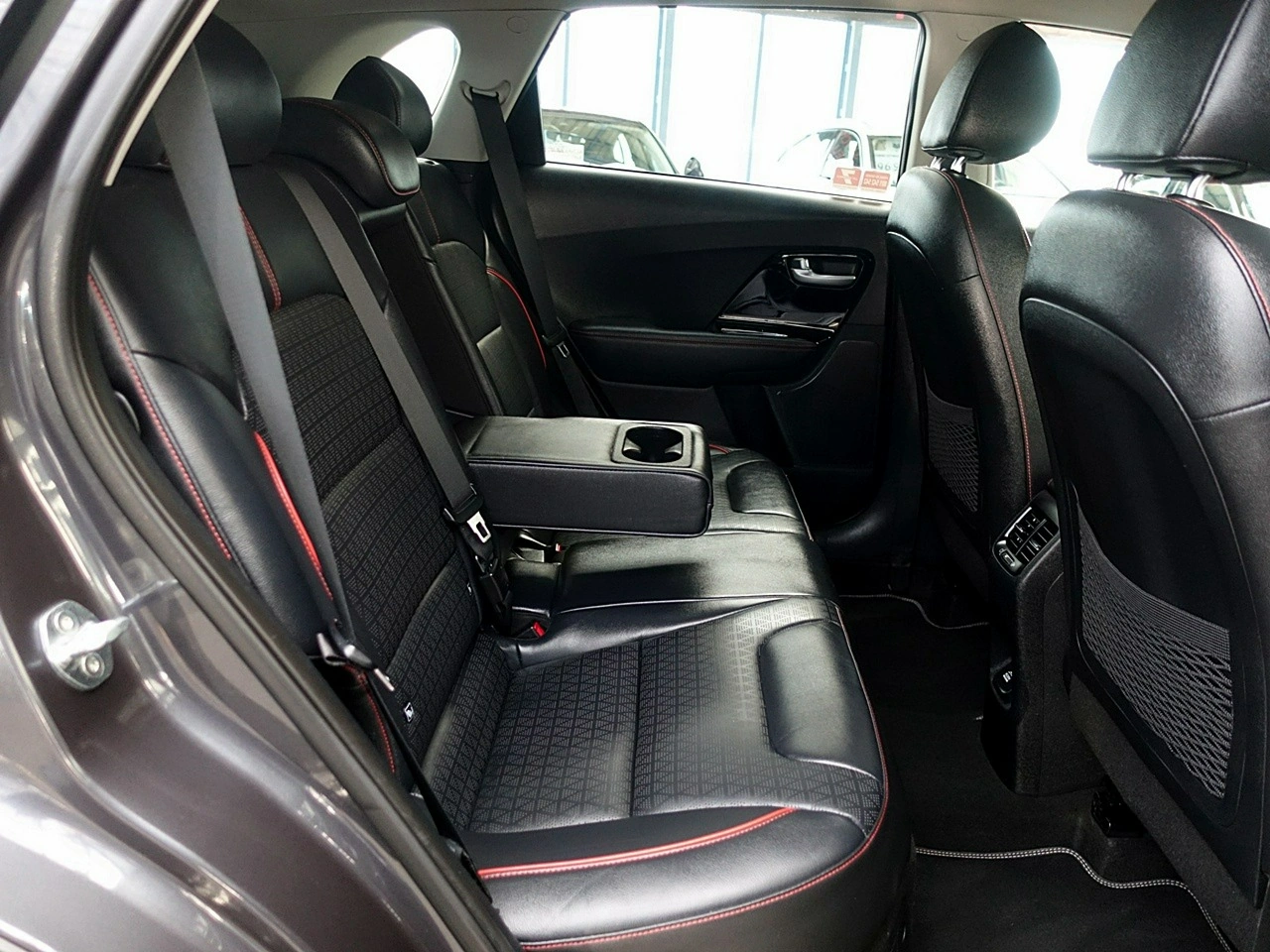 Kia Niro - Zdjęcie 12