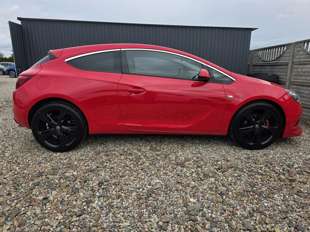 Opel Astra GTC - Zdjęcie 14