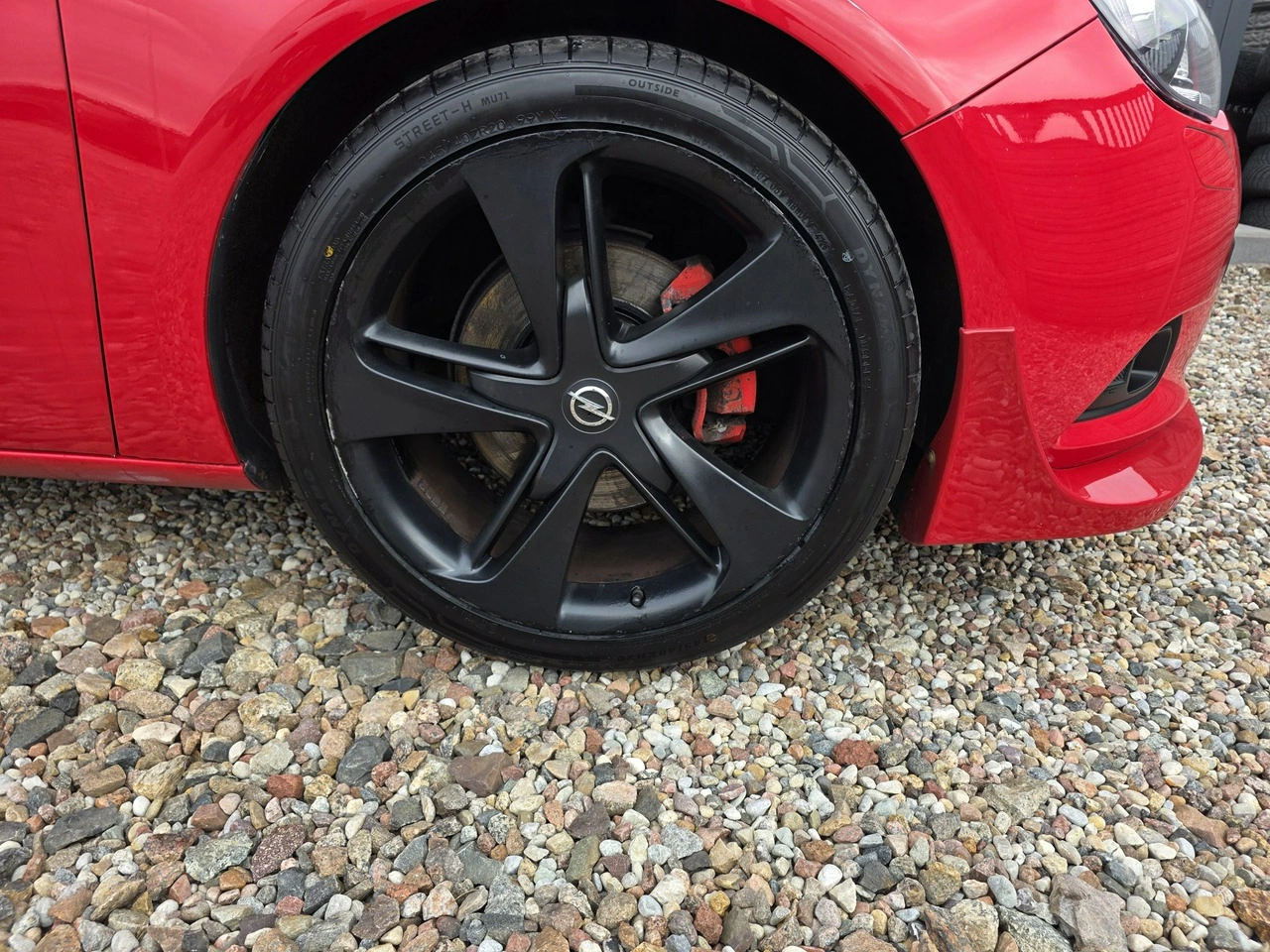 Opel Astra GTC - Zdjęcie 21