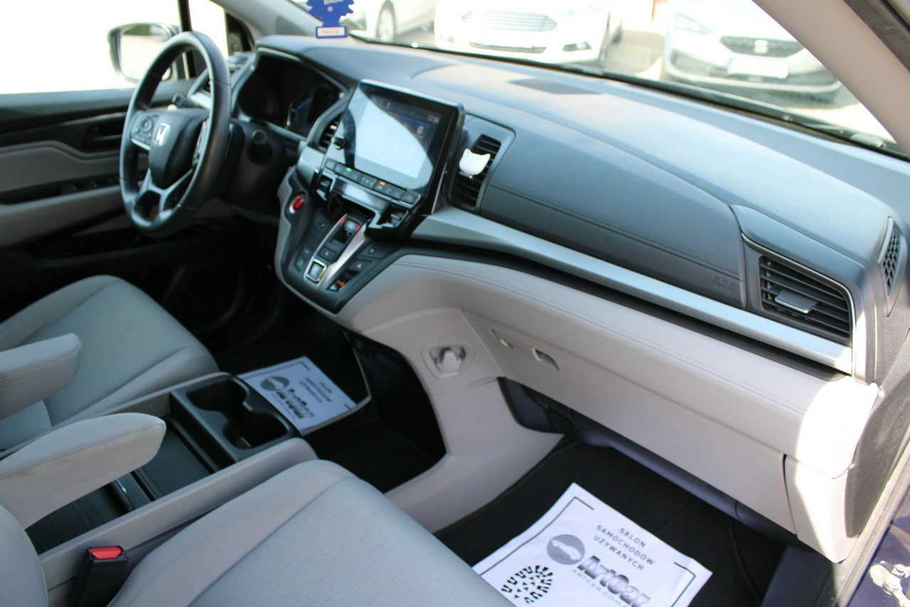 Honda Odyssey - Zdjęcie 21