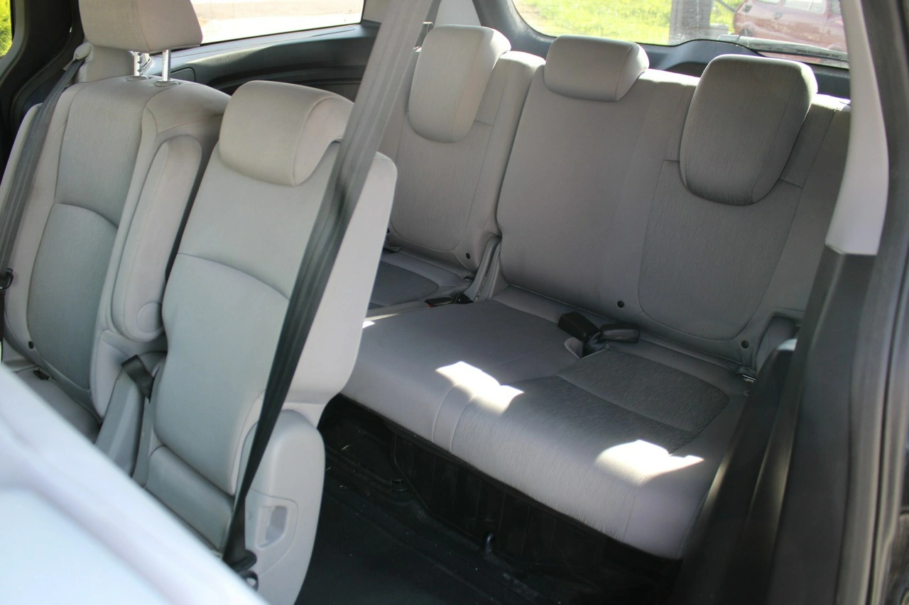 Honda Odyssey - Zdjęcie 25