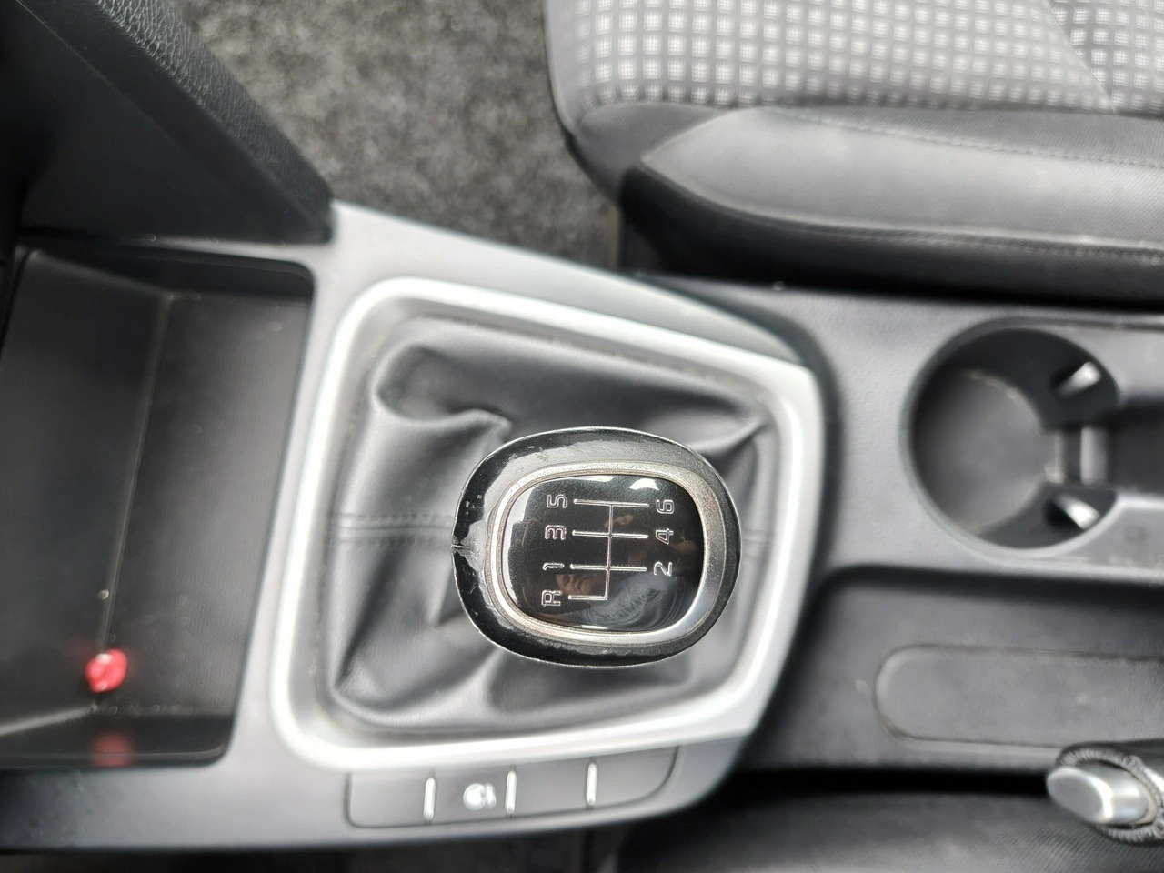 Kia Ceed - Zdjęcie 12