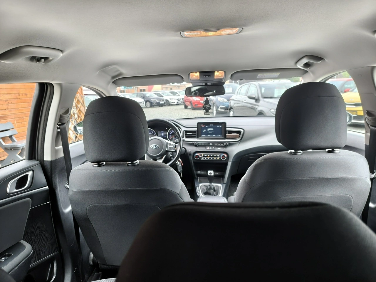Kia Ceed - Zdjęcie 18
