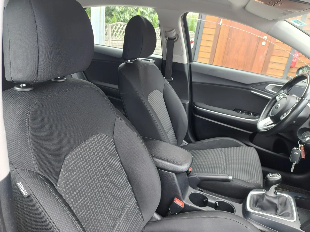 Kia Ceed - Zdjęcie 21