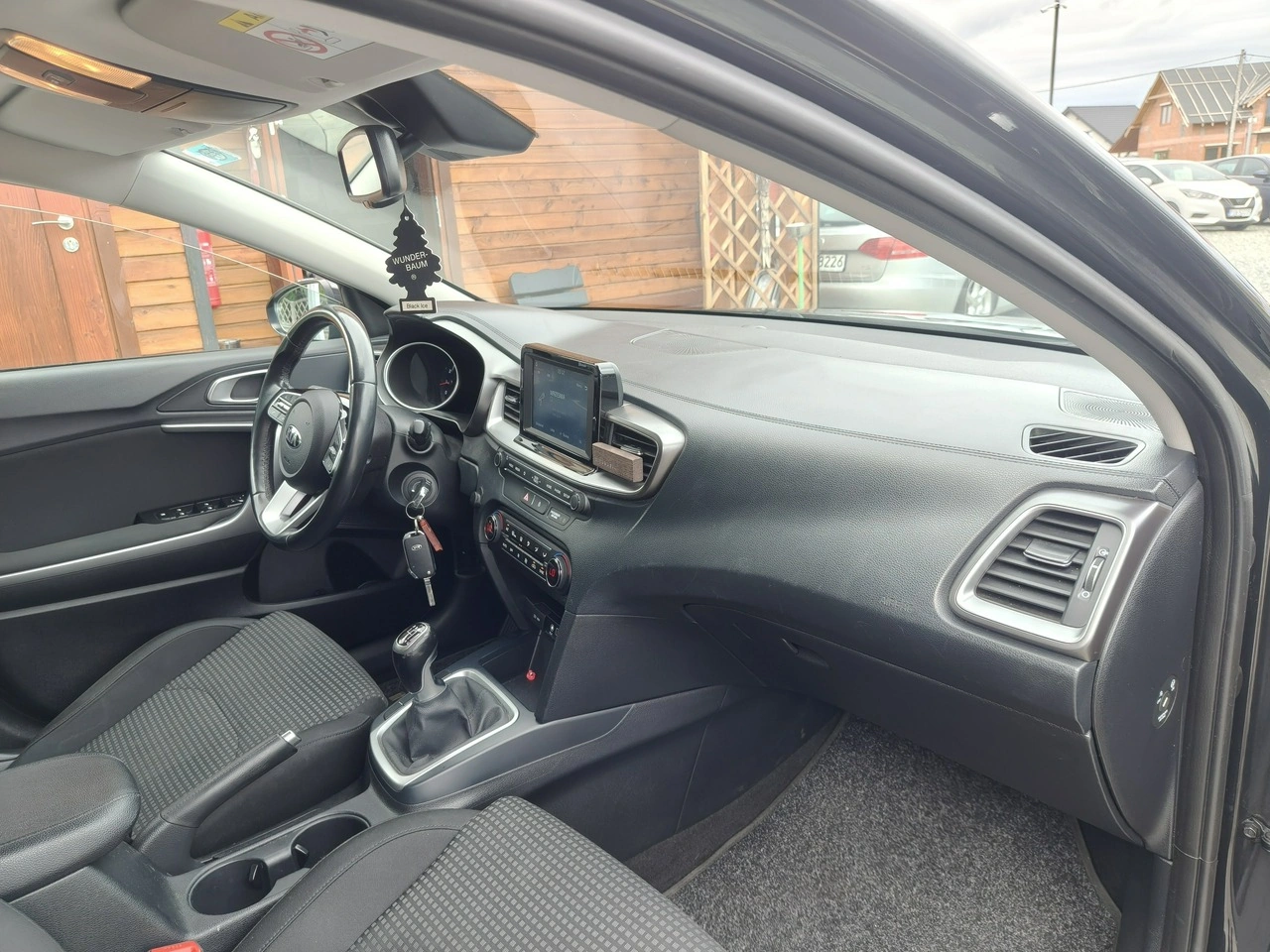 Kia Ceed - Zdjęcie 22