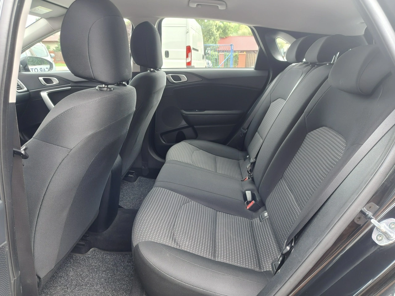 Kia Ceed - Zdjęcie 28