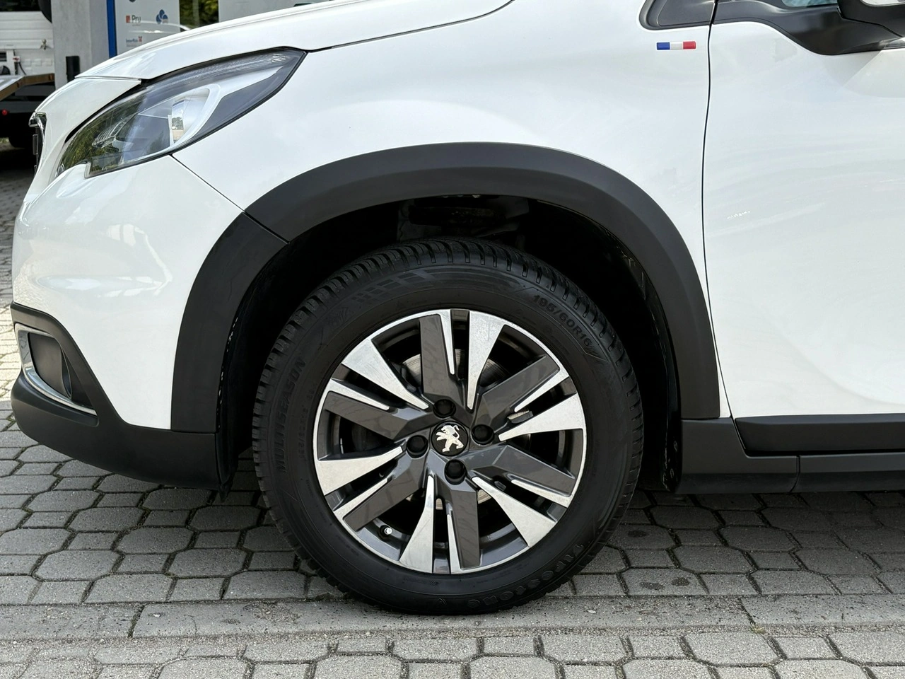 Peugeot 2008 - Zdjęcie 11