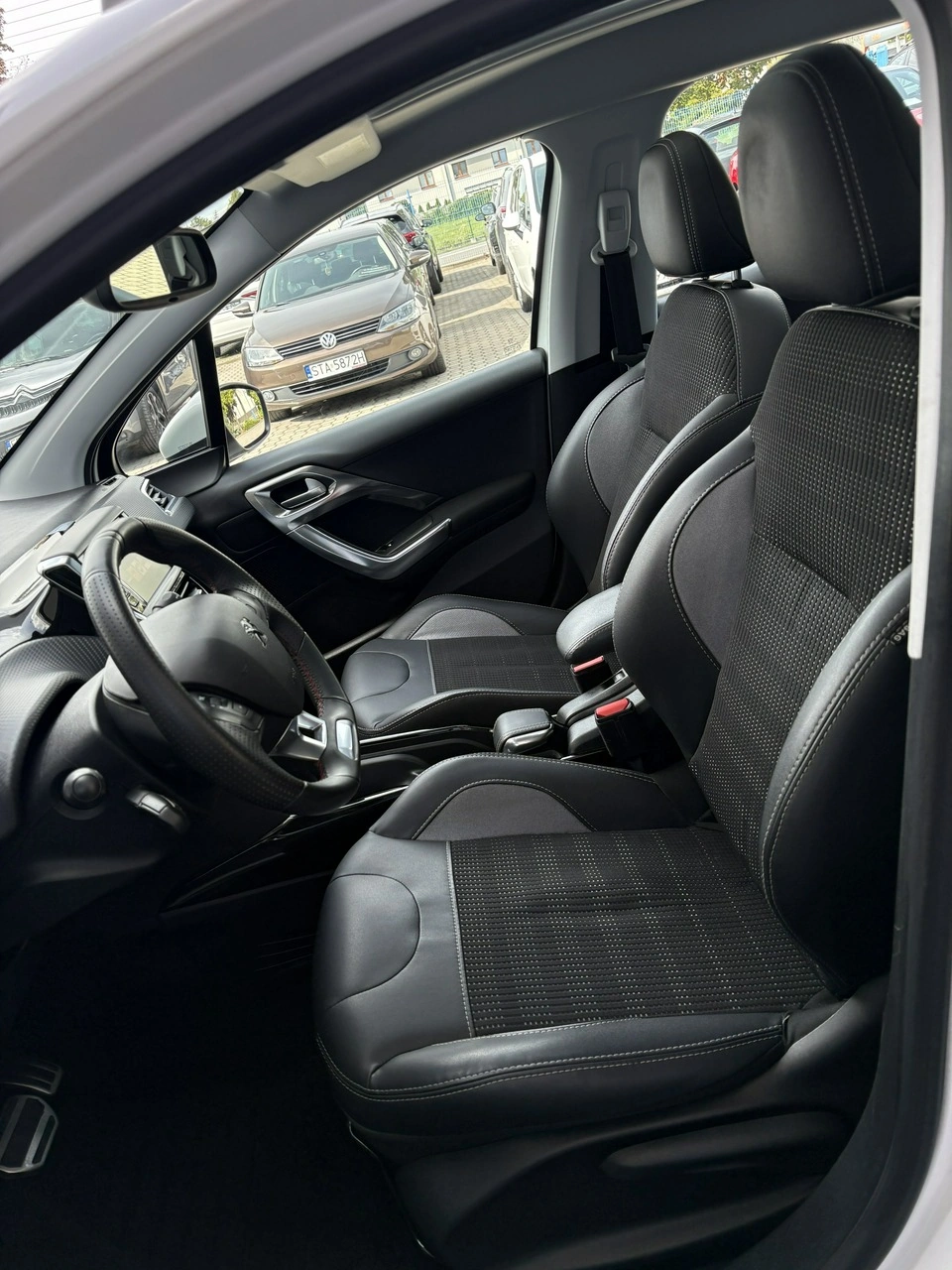 Peugeot 2008 - Zdjęcie 15
